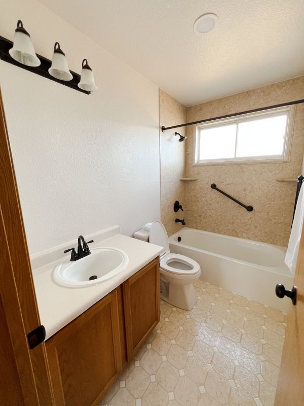 Top Bathroom Remodeling Companies in Shawano, WI